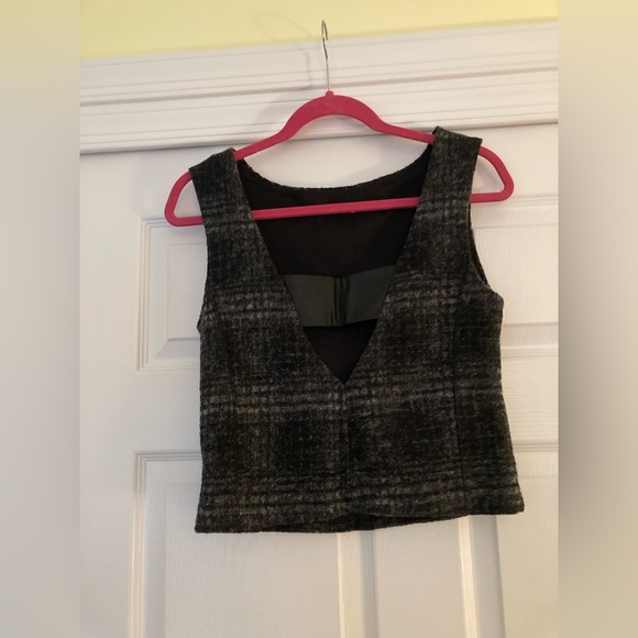 Banana Republic sweater top! - Picture 3 of 4